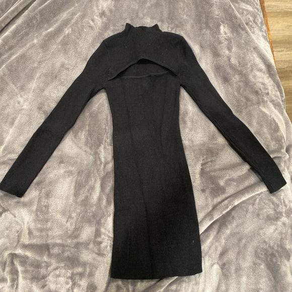 Princess Polly Black Long sleeve dress with an opening at the front - Picture 1 of 1